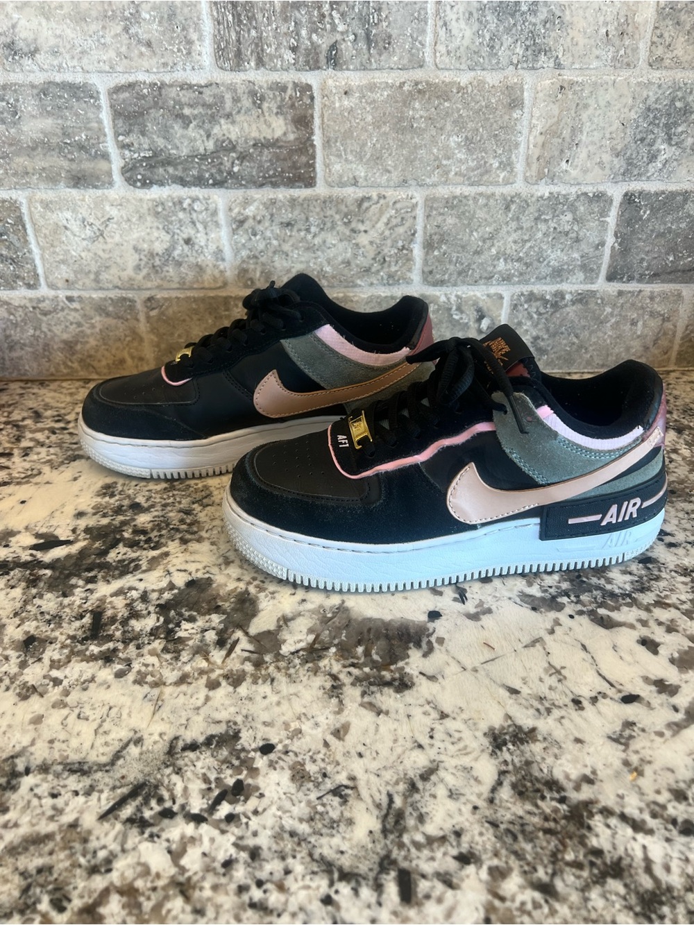 Nike Women’s Shadow Sneakers